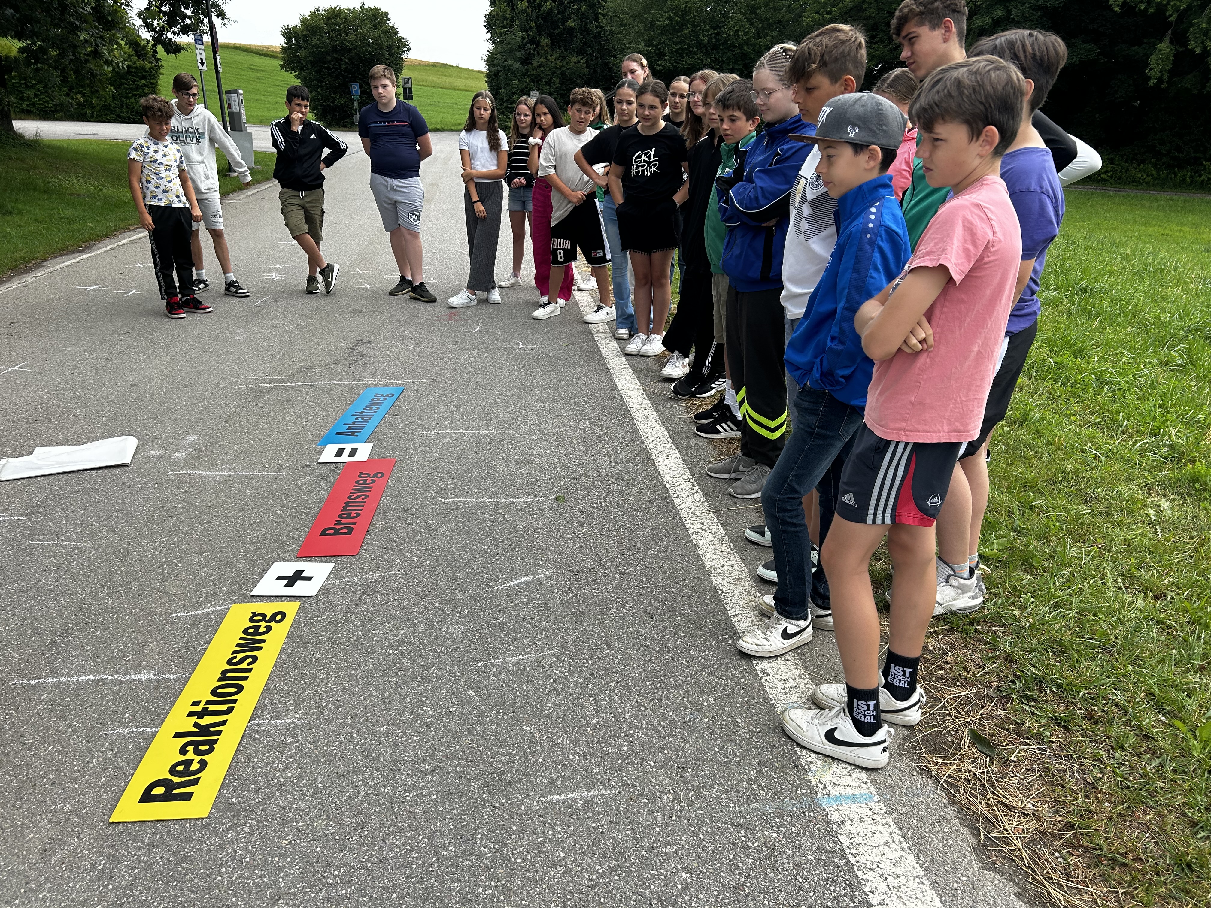 Achtung Auto: Die Klassen 5 und 6 nahmen am Verkehrserziehungsprogramm des ADAC teil