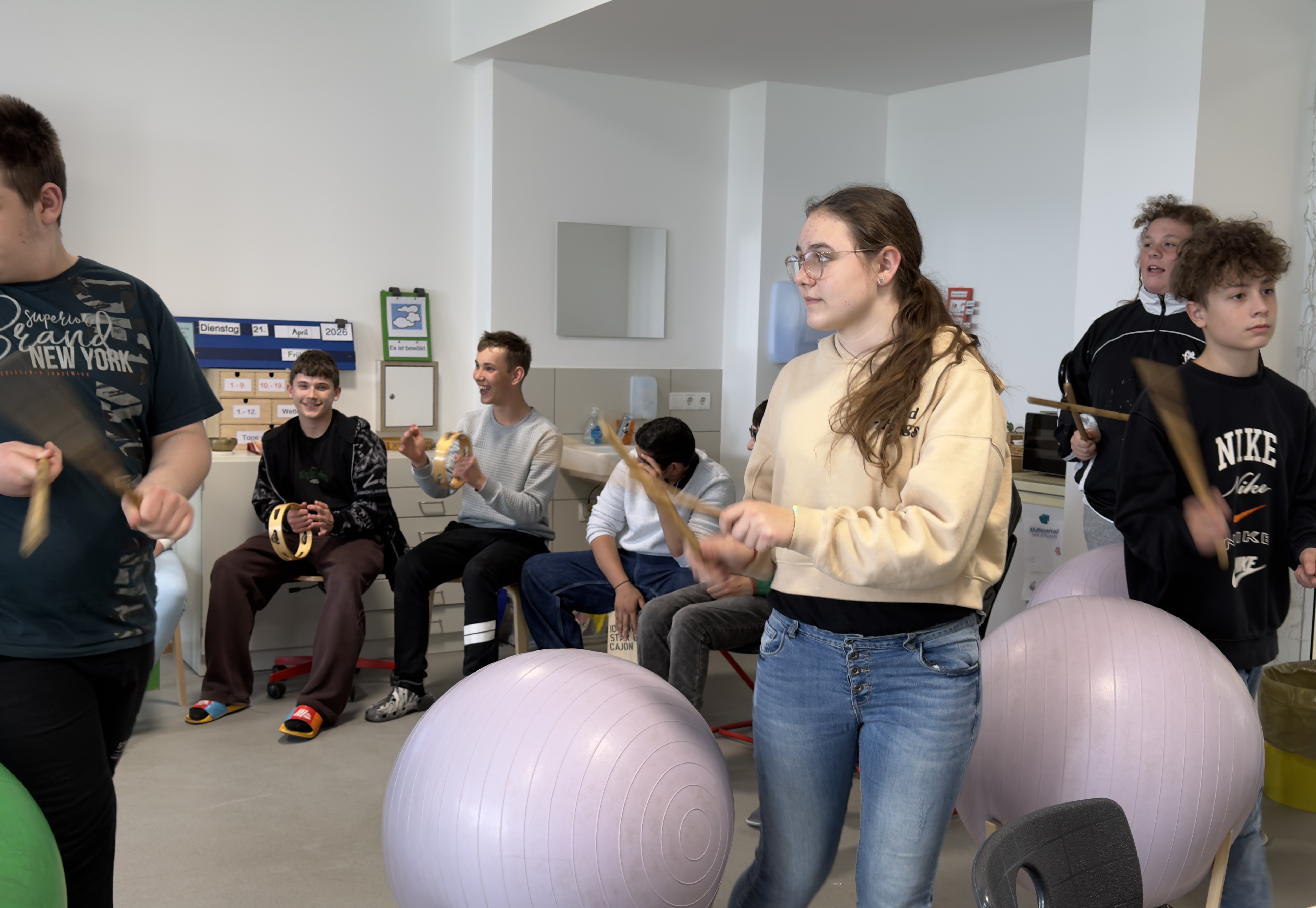 Musik verbindet: Tolles Kooperationsprojekt unserer 8. Klasse mit dem HPZ